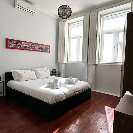 Covelo Apartment *